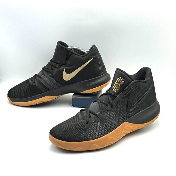 Nike Kyrie Flytrap 'Black' - Picture 2 of 11